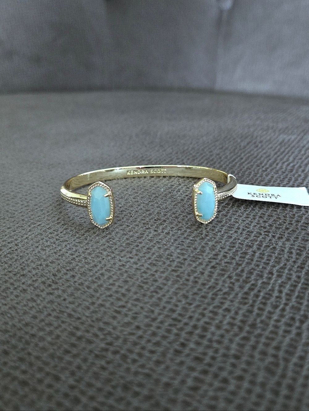 Kendra Scott Gold💛 "Elton" Cuff Bracelet with Amazonite Stones - NWT - Picture 3 of 16